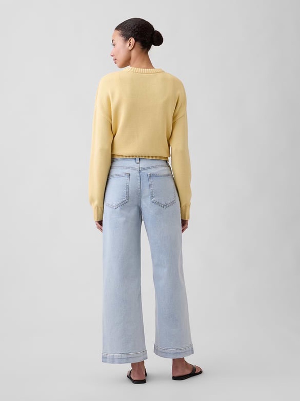 GAP High Rise Drawstring Wide-Leg Crop Jeans - Picture 2 of 7